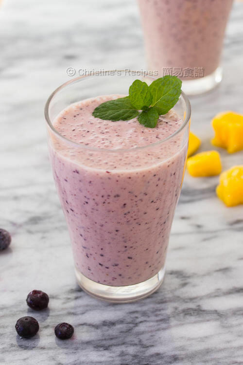 Fresh Black Grape Smoothie Tea